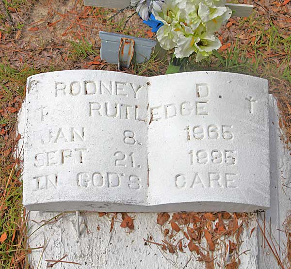 Rodney D. Rutledge Gravestone Photo
