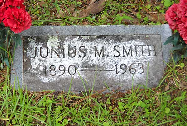 Junius M. Smith Gravestone Photo