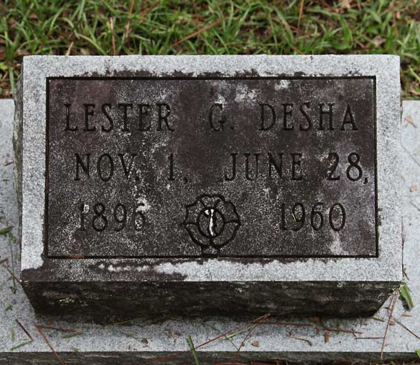 Lester G. DeSha Gravestone Photo