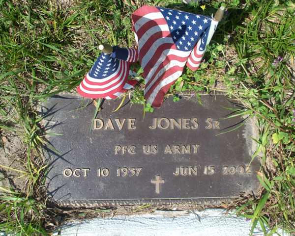 Dave Jones Gravestone Photo