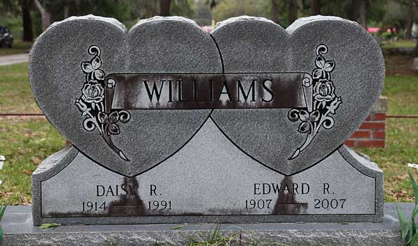 Daisy R. & Edward R. Williams Gravestone Photo