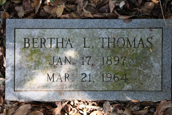 BERTHA L. THOMAS Gravestone Photo