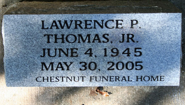 LAWRENCE P. THOMAS Gravestone Photo