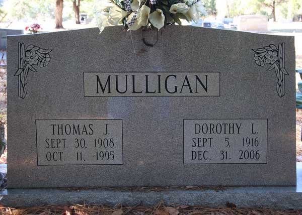 Thomas J. & Dorothy L. Mulligan Gravestone Photo