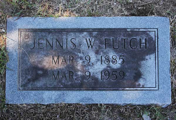Jennis W. Futch Gravestone Photo