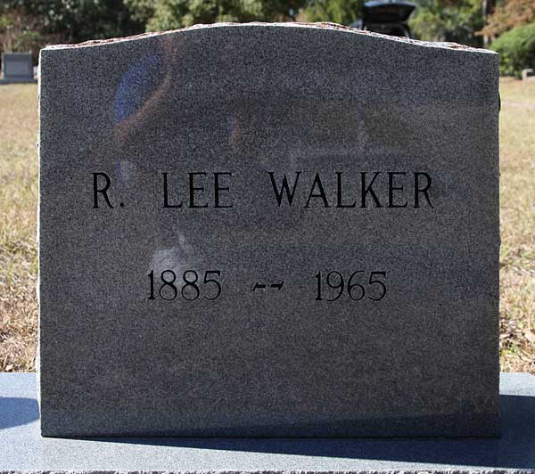 R. Lee Walker Gravestone Photo