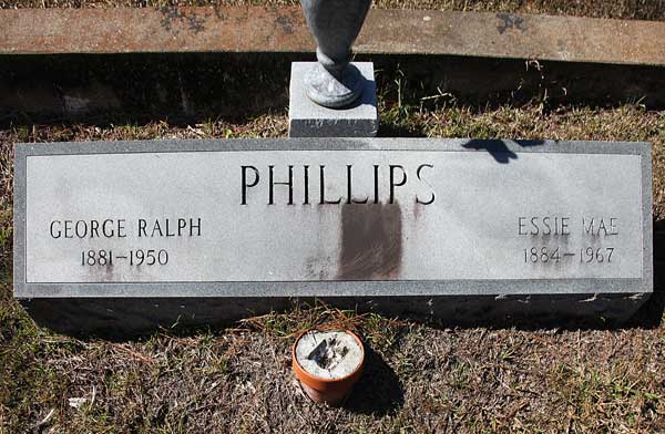 George Ralph & Essie Mae Phillips Gravestone Photo