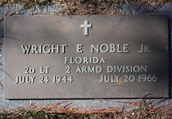 Wright E. Noble Gravestone Photo
