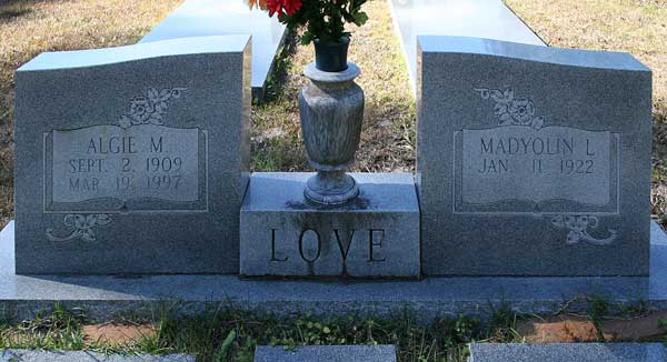 Algie M. & Madyolin L. Love Gravestone Photo