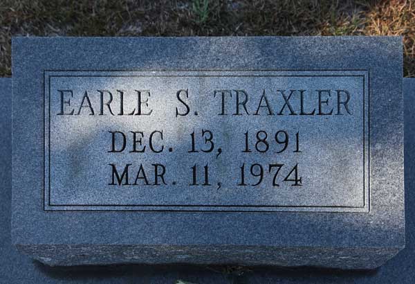 Earle S. Traxler Gravestone Photo