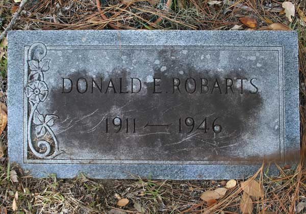 Donald E. Robarts Gravestone Photo