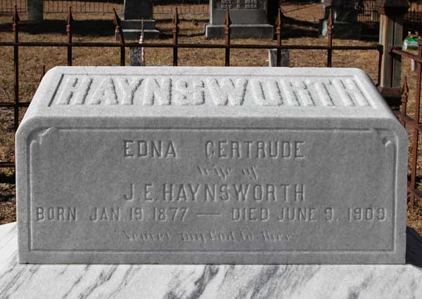 Edna Gertrude Haynsworth Gravestone Photo
