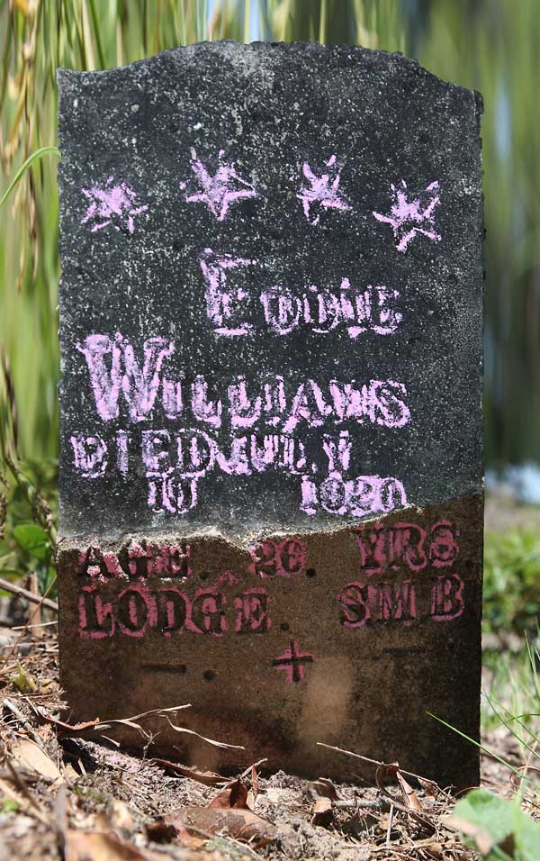 Eddie Williams Gravestone Photo