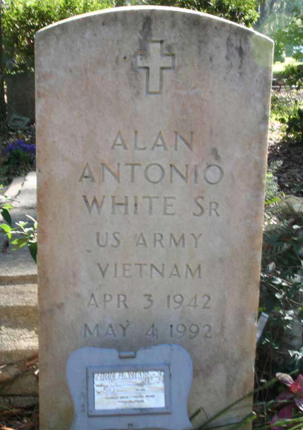 Alan Antonio White Gravestone Photo
