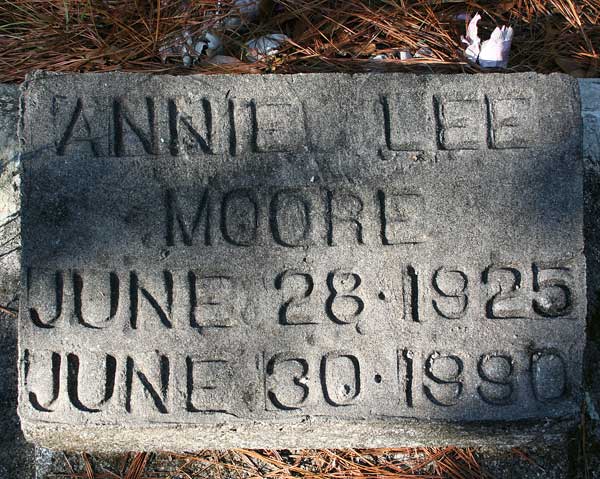Annie Lee Moore Gravestone Photo