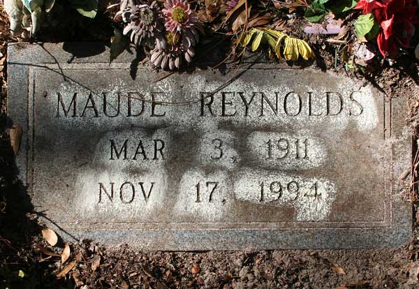Maude Reynolds Gravestone Photo