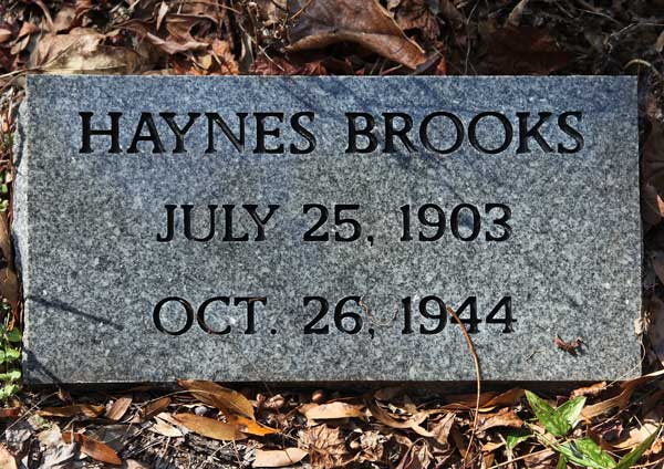 Haynes Brooks Gravestone Photo