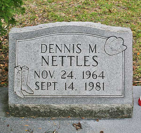 Dennis M. Nettles Gravestone Photo