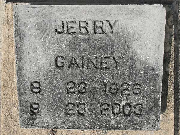 Jerry Gainey Gravestone Photo