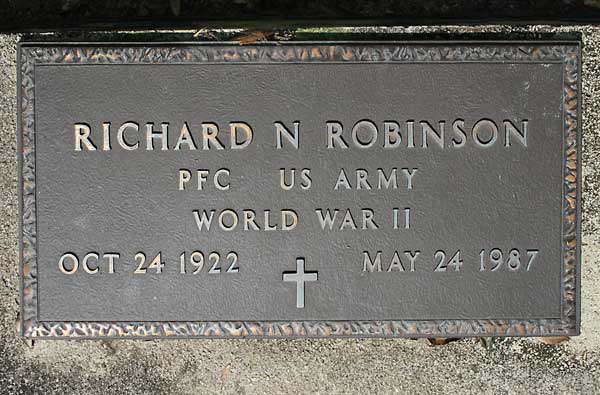 RICHARD N. ROBINSON Gravestone Photo