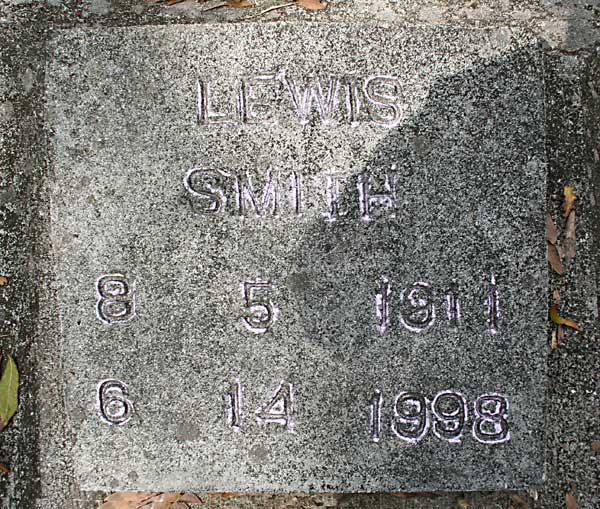 LEWIS SMITH Gravestone Photo