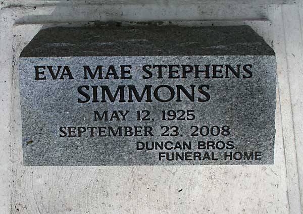 EVA MAE STEPHENS SIMMONS Gravestone Photo