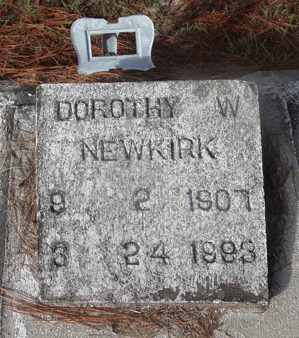 Dorothy W. Newkirk Gravestone Photo