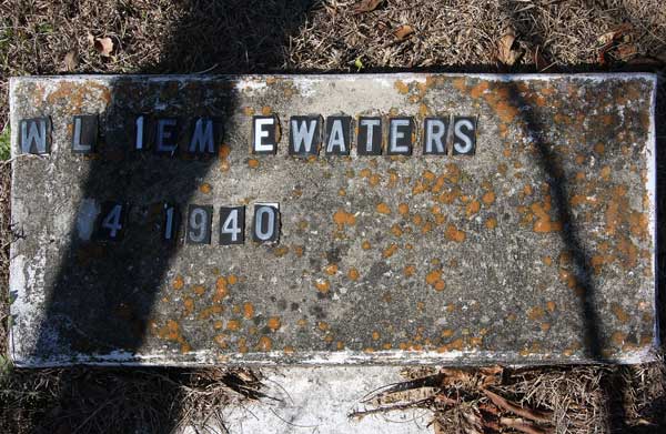 Williem E. Waters Gravestone Photo
