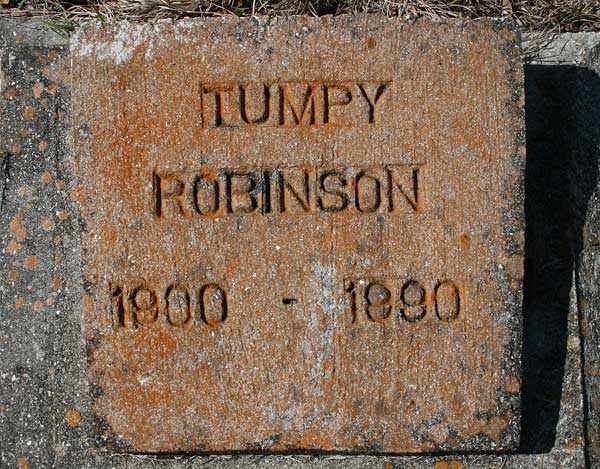 Tumpy Robinson Gravestone Photo