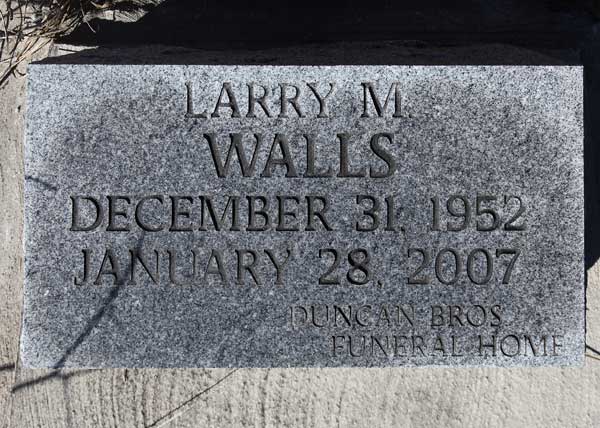 Larry M. Walls Gravestone Photo