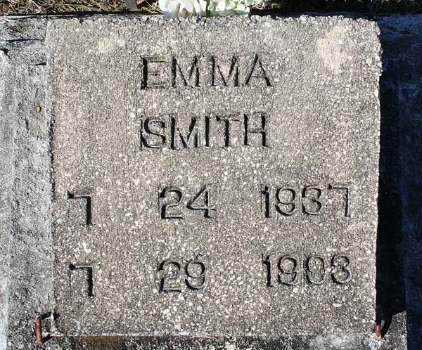 Emma Smith Gravestone Photo