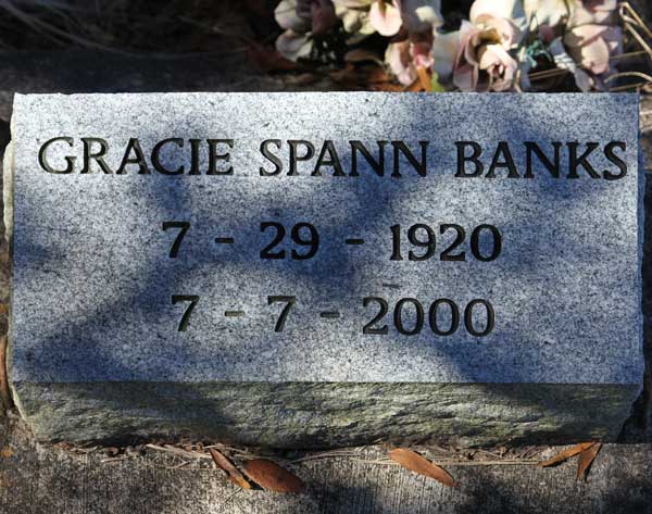 Gracie Spann Banks Gravestone Photo