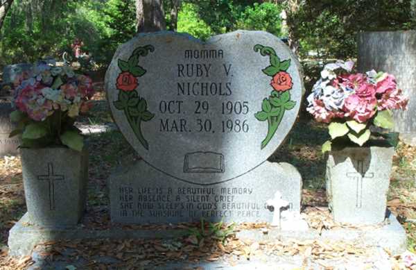 Ruby V. Nichols Gravestone Photo
