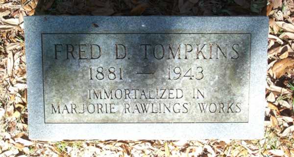 Fred D. Tompkins Gravestone Photo