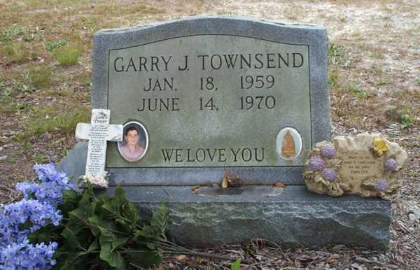 Garry J. Townsend Gravestone Photo