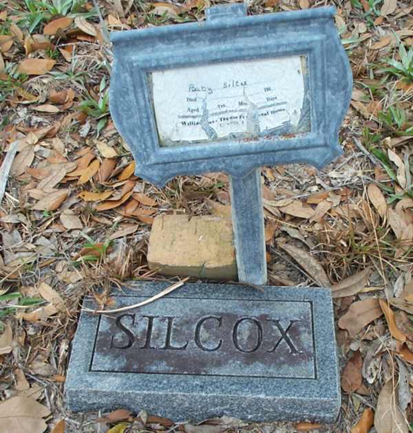 Baby Silcox Gravestone Photo