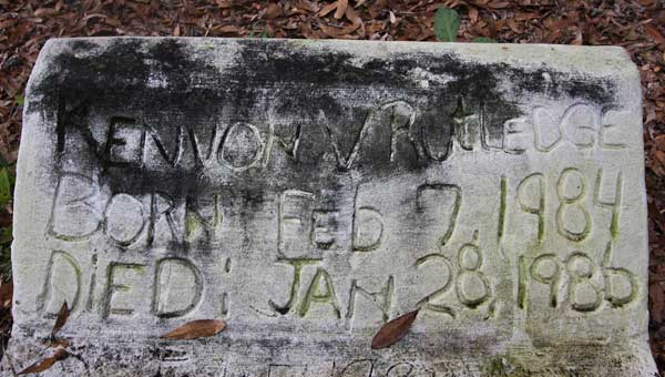 Kenvon V. Rutledge Gravestone Photo