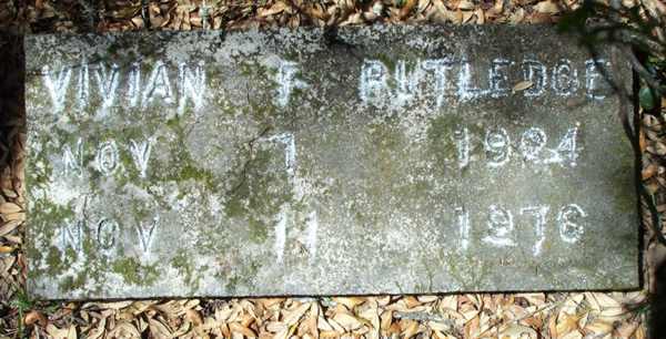 Vivian F. Rutledge Gravestone Photo
