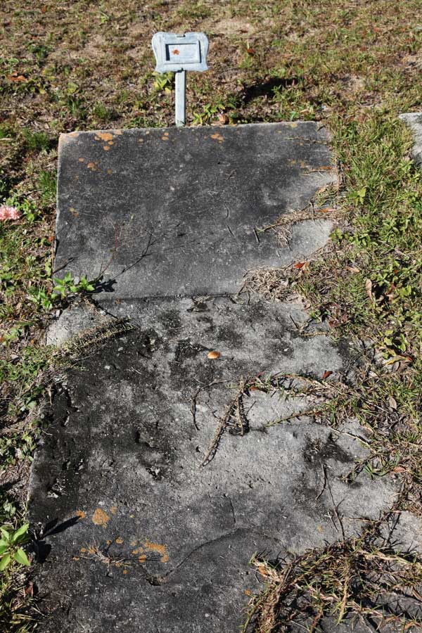  Unknown Gravestone Photo