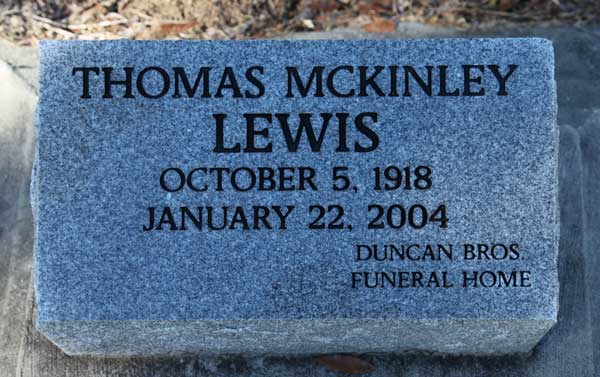 THOMAS MCKINLEY LEWIS Gravestone Photo