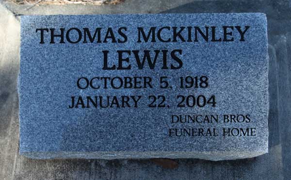 THOMAS MCKINLEY LEWIS Gravestone Photo