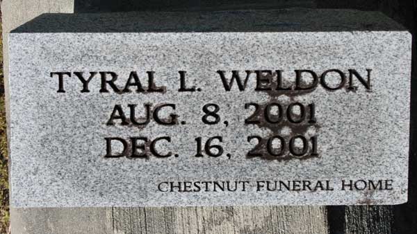 TYRAL L. WELDON Gravestone Photo