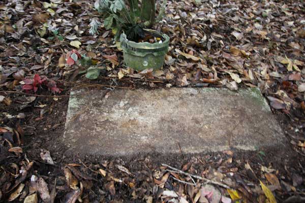  Unknown Gravestone Photo