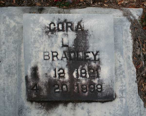 Cora L. Bradley Gravestone Photo