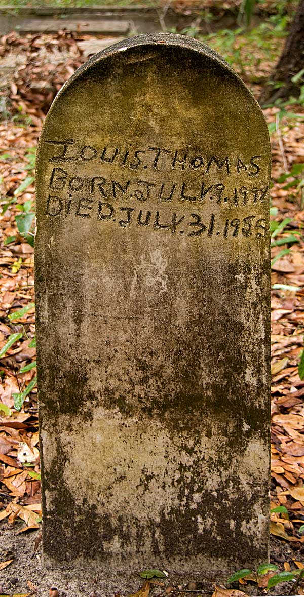 Louis Thomas Gravestone Photo