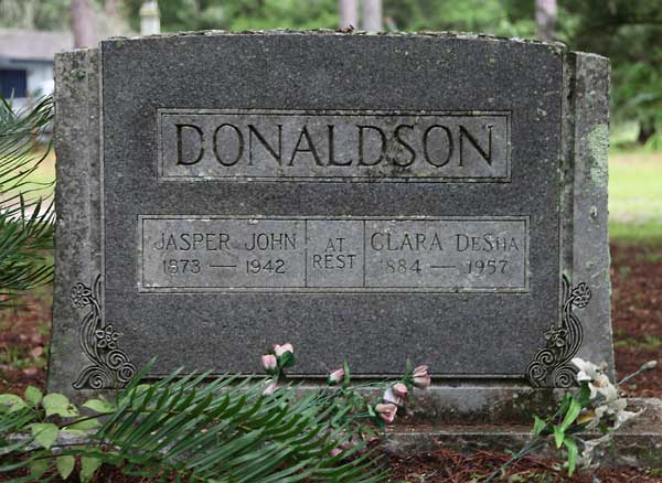 Jasper John & Clara DeSha Donaldson Gravestone Photo