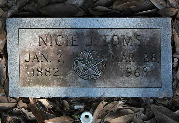 Nicie J. Toms Gravestone Photo