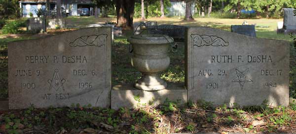Perry P. & Ruth F. DeSha Gravestone Photo