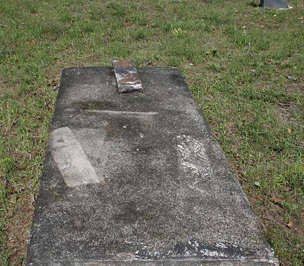 Unknown Gravestone Photo