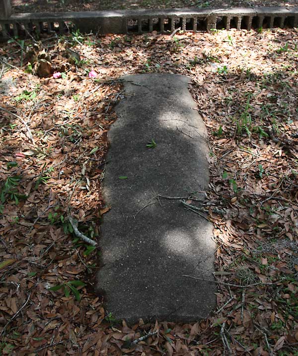 Unknown Gravestone Photo